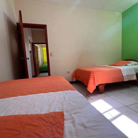 Hostal Casa Cascada Пуерто Айора Екстериор снимка