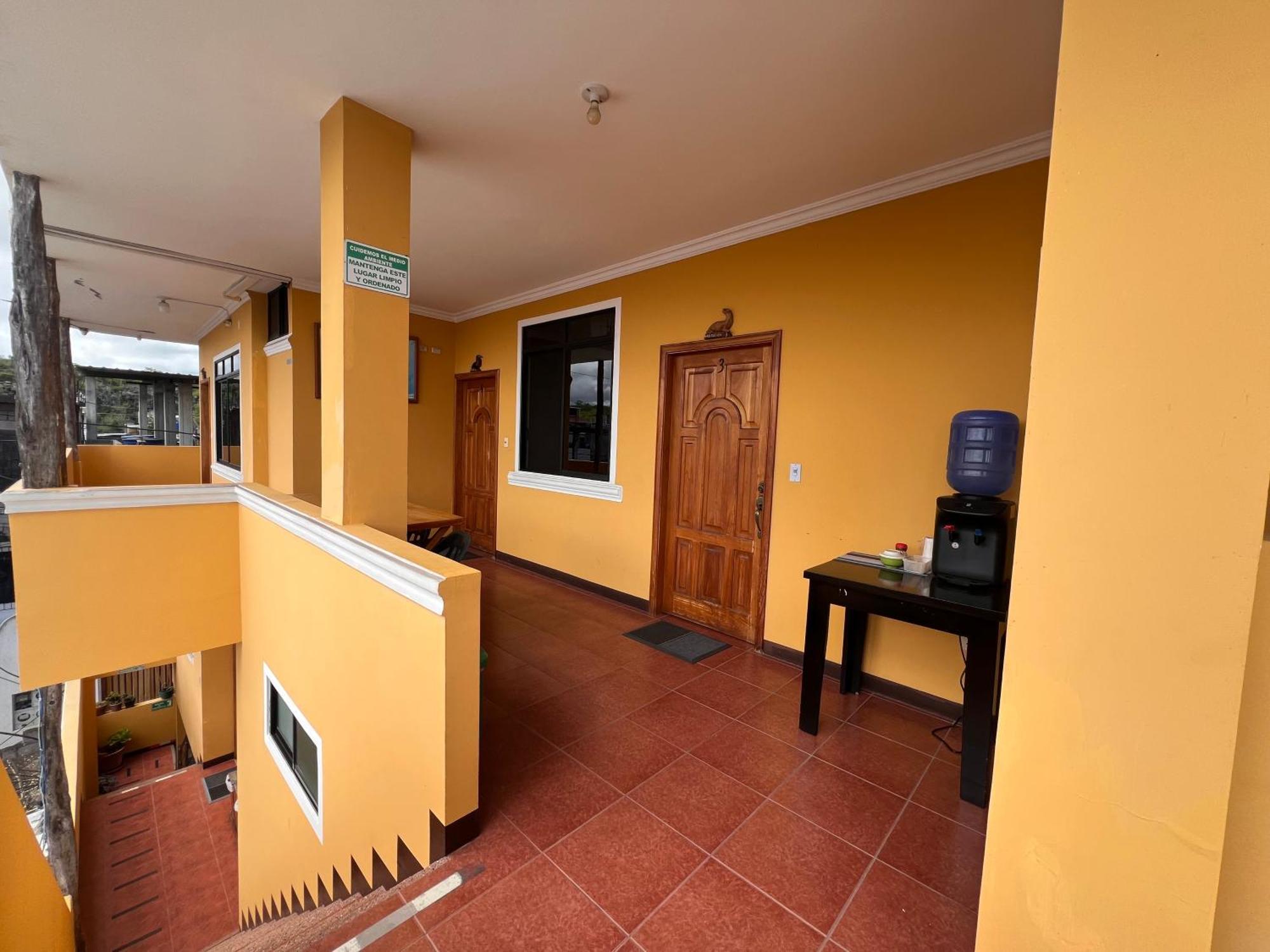 Hostal Casa Cascada Пуерто Айора Екстериор снимка