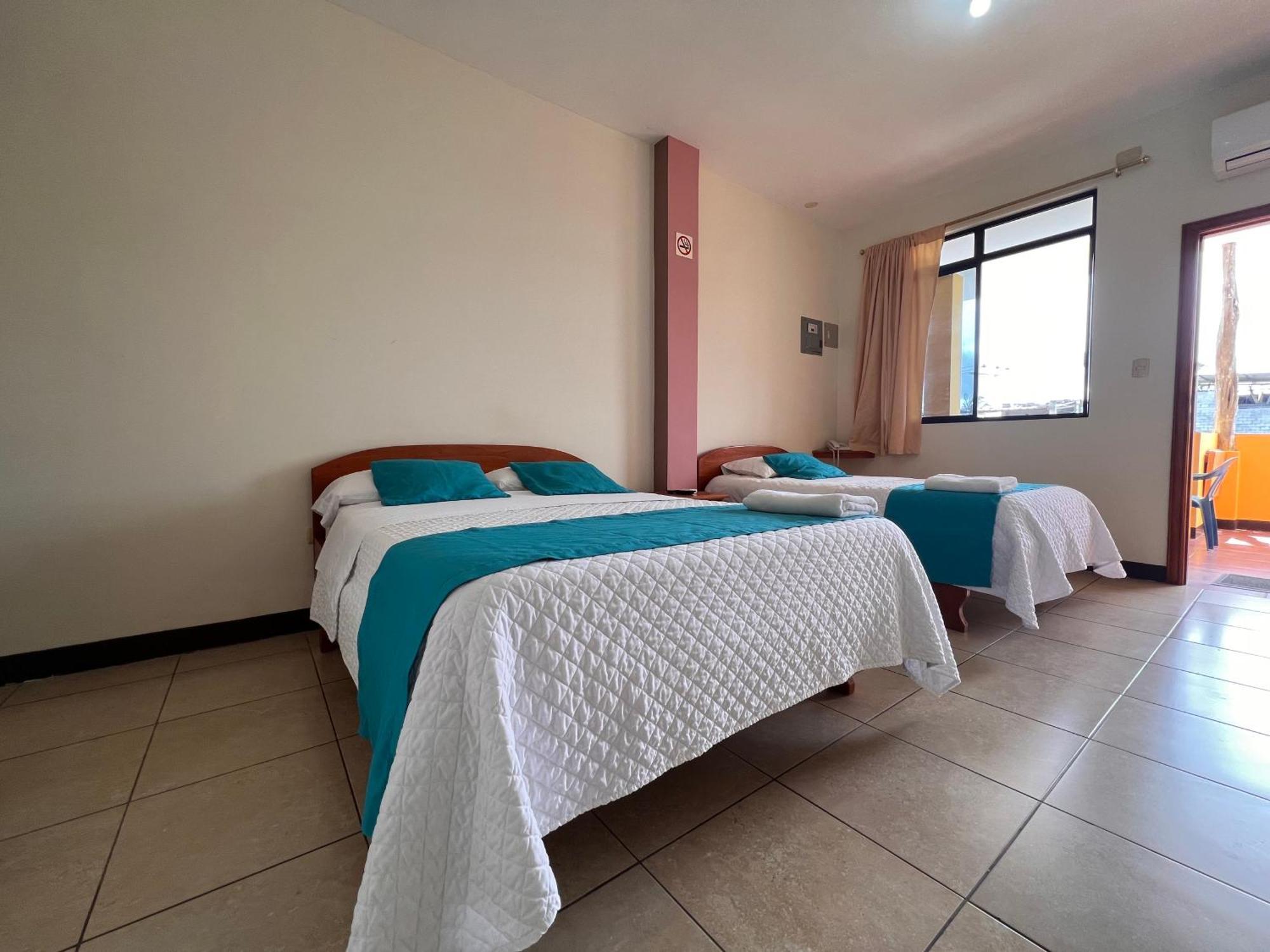 Hostal Casa Cascada Пуерто Айора Екстериор снимка
