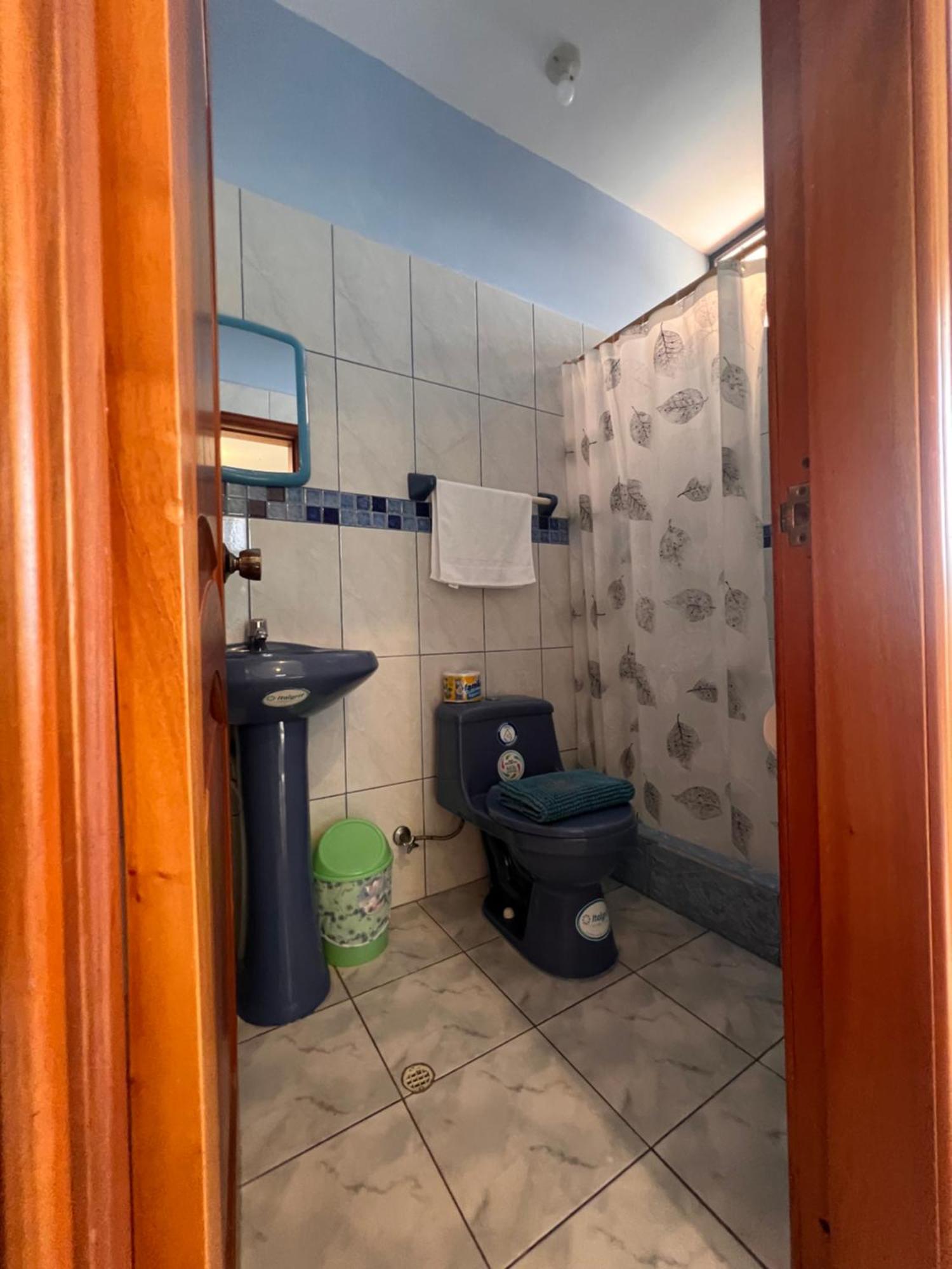 Hostal Casa Cascada Пуерто Айора Екстериор снимка