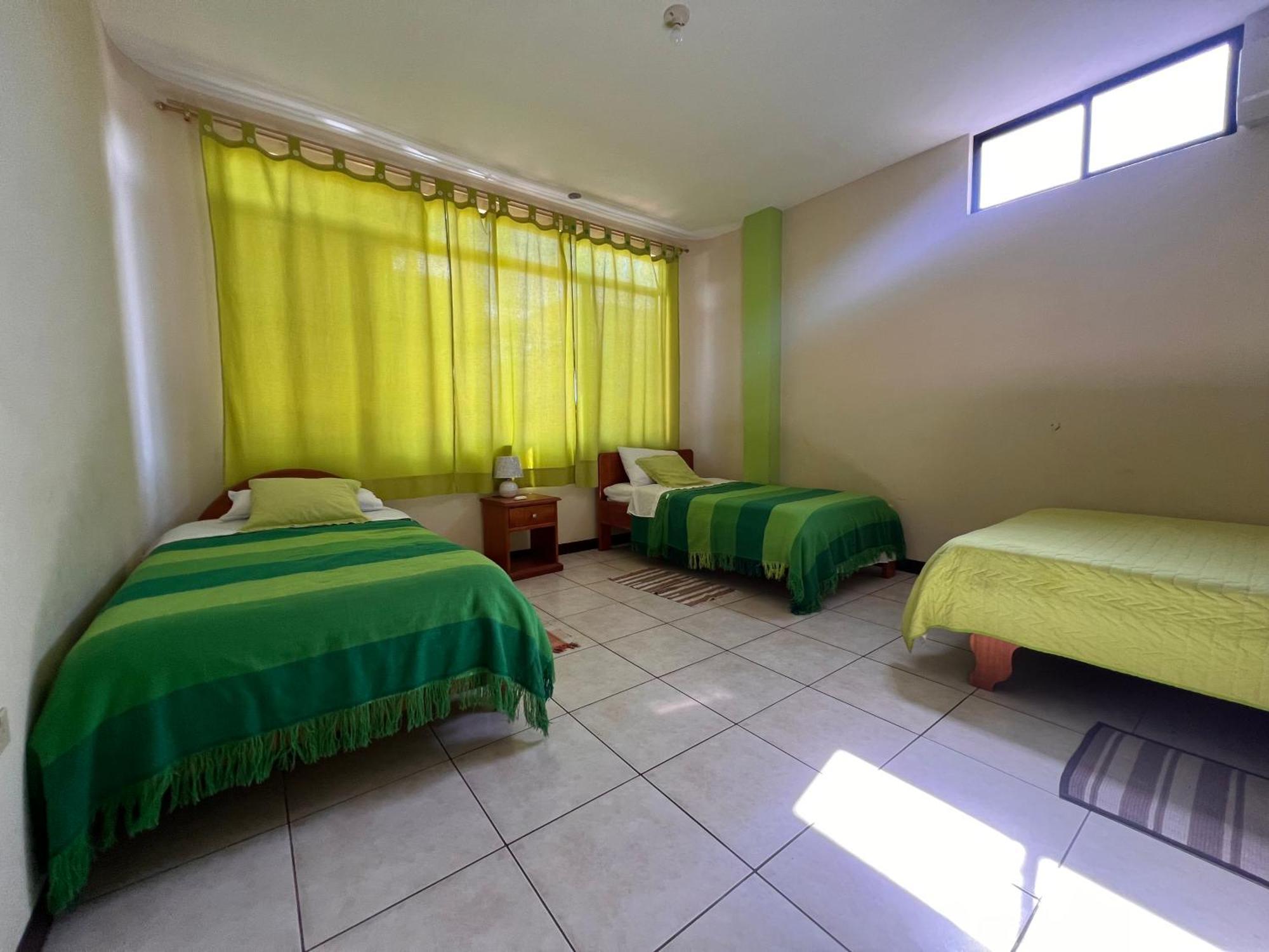 Hostal Casa Cascada Пуерто Айора Екстериор снимка