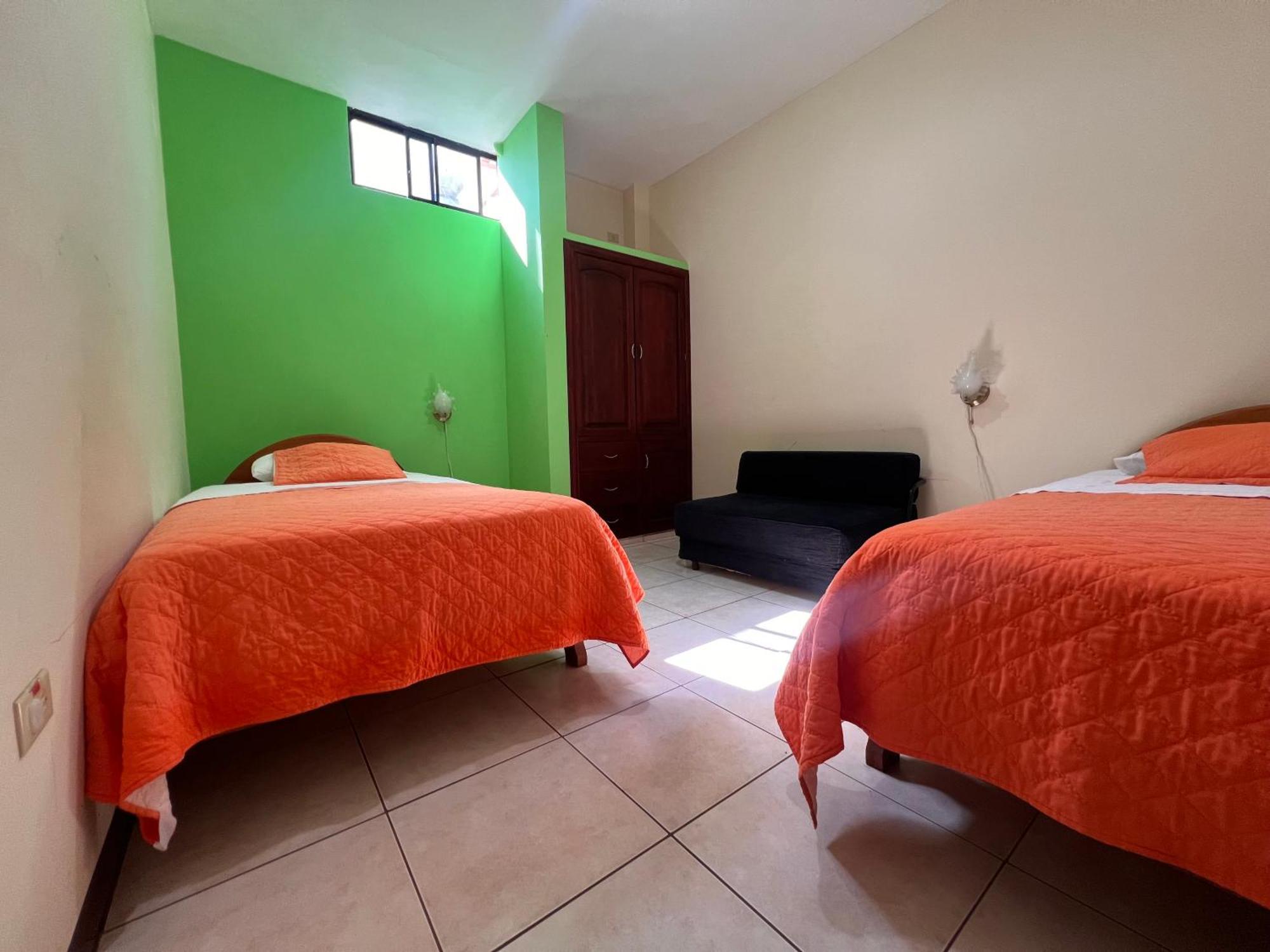 Hostal Casa Cascada Пуерто Айора Екстериор снимка